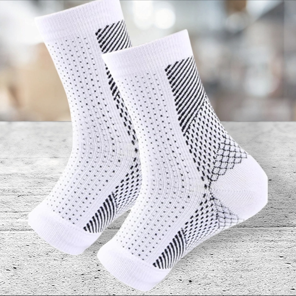 Compression Socks Size Small/Medium 2 Pairs